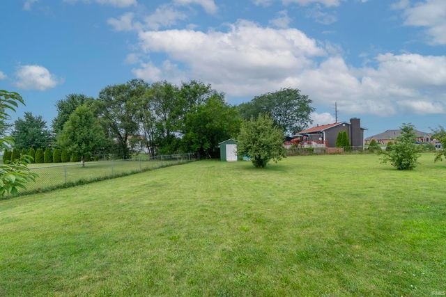 2611 Wynnewood Ct Court, Goshen, IN 46526