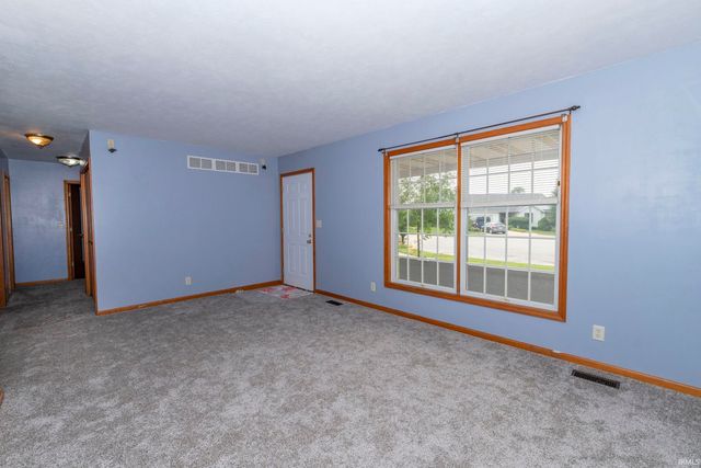 2611 Wynnewood Ct Court, Goshen, IN 46526