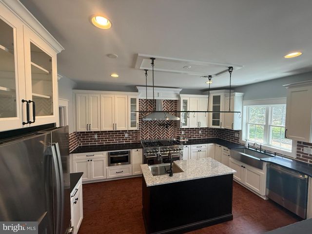 5482 SUMMIT BRIDGE RD, Townsend, DE 19734