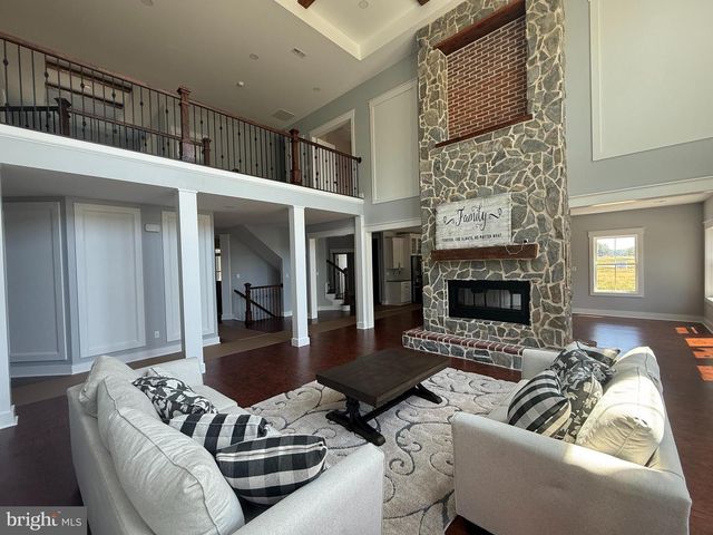 5482 SUMMIT BRIDGE RD, Townsend, DE 19734