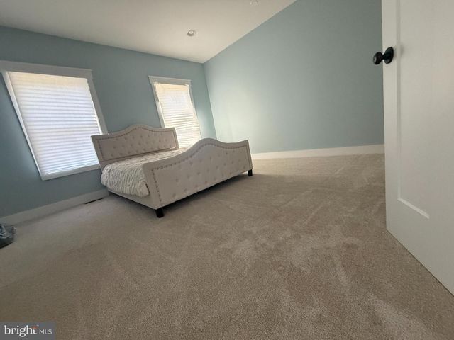 5482 SUMMIT BRIDGE RD, Townsend, DE 19734