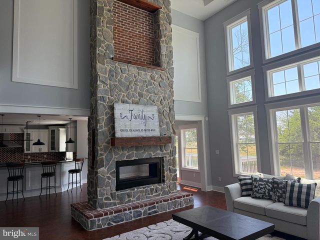 5482 SUMMIT BRIDGE RD, Townsend, DE 19734