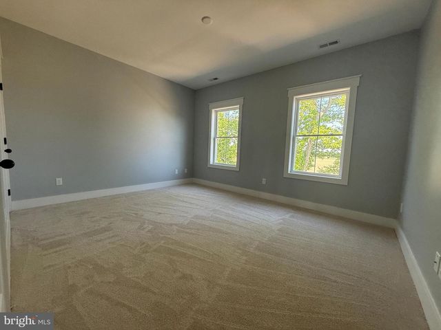 5482 SUMMIT BRIDGE RD, Townsend, DE 19734