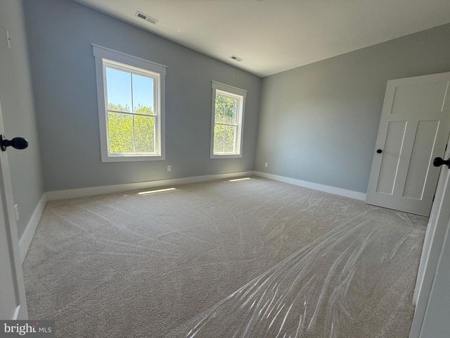 5482 SUMMIT BRIDGE RD, Townsend, DE 19734