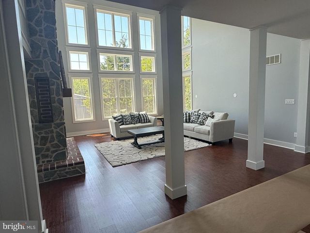 5482 SUMMIT BRIDGE RD, Townsend, DE 19734