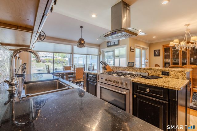 14 Anchorage Lane, Old Saybrook, CT 06475
