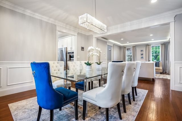57 Walnut St, Newton, MA 02460