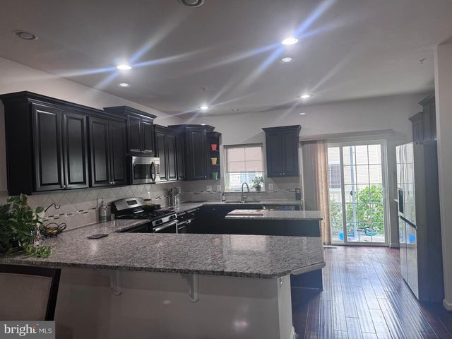 7359 SAINT MARGARETS BLVD, Hanover, MD 21076
