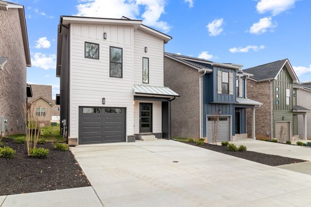 8 Dutch Drive, Clarksville, TN 37043