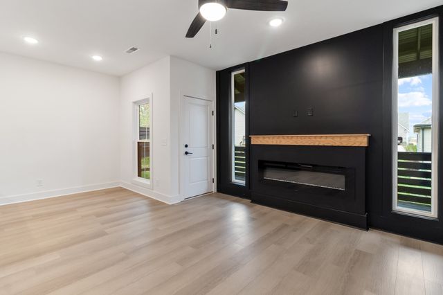 8 Dutch Drive, Clarksville, TN 37043