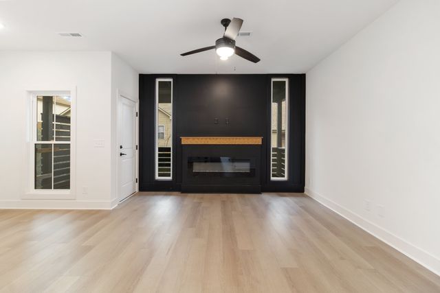 8 Dutch Drive, Clarksville, TN 37043