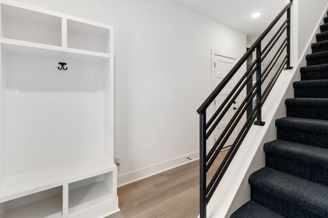 8 Dutch Drive, Clarksville, TN 37043