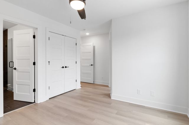 8 Dutch Drive, Clarksville, TN 37043