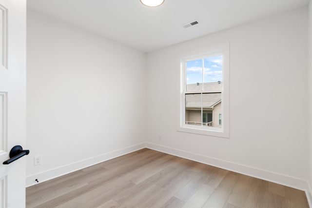 8 Dutch Drive, Clarksville, TN 37043