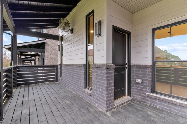 8 Dutch Drive, Clarksville, TN 37043