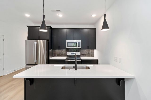 8 Dutch Drive, Clarksville, TN 37043