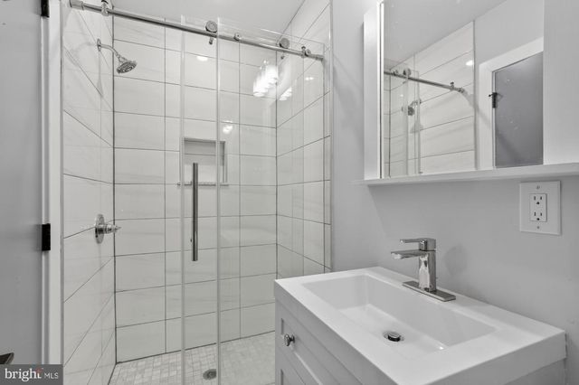 431 W NORRIS ST, Philadelphia, PA 19122