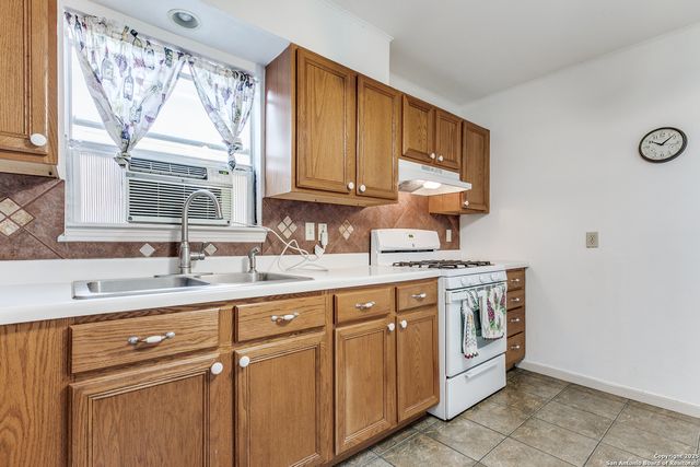 310 Chipinque, San Antonio, TX 78237