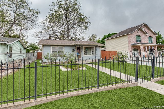 310 Chipinque, San Antonio, TX 78237