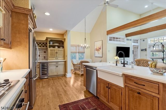 955 Summit Ave, Westfield Town, NJ 07090