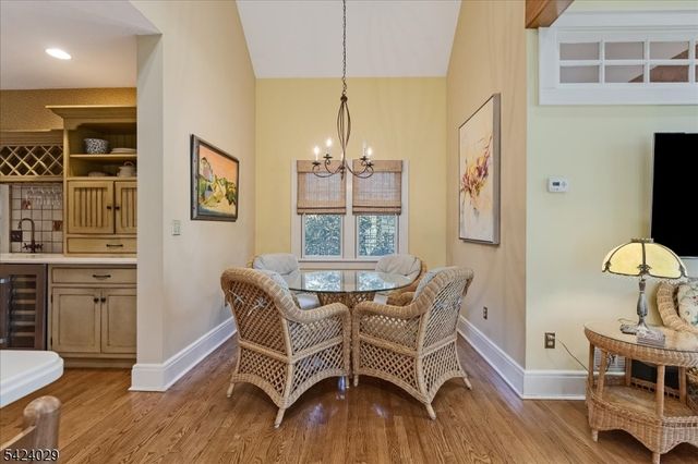955 Summit Ave, Westfield Town, NJ 07090