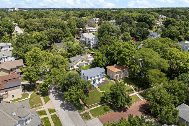 1200 E 9th Street, Davenport, IA 52803