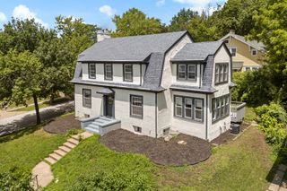 1200 E 9th Street, Davenport, IA 52803