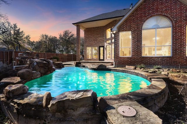 8306 Sawgrass Lane, Rowlett, TX 75089