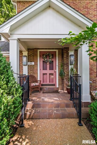 1910 Wiggins Avenue, Springfield, IL 62704