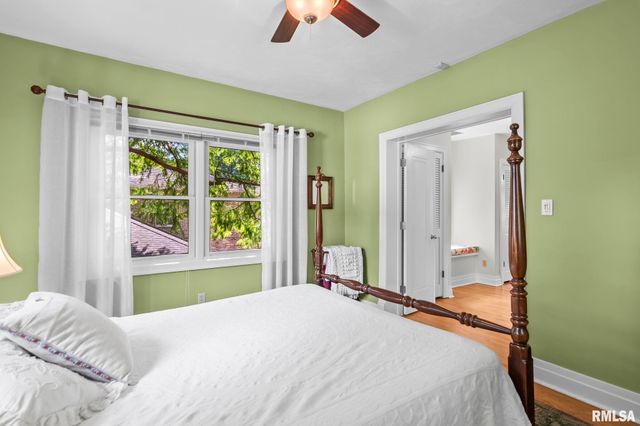 1910 Wiggins Avenue, Springfield, IL 62704