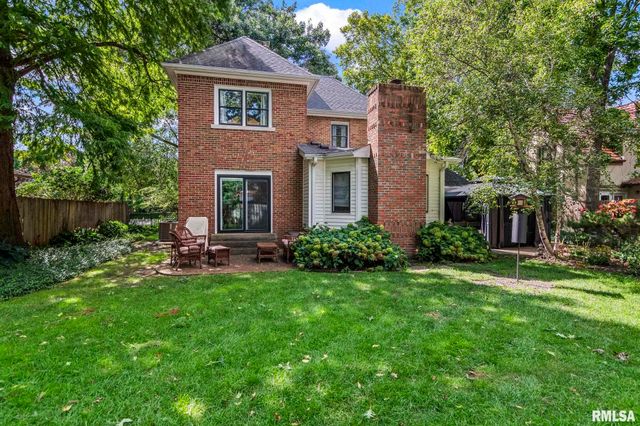 1910 Wiggins Avenue, Springfield, IL 62704