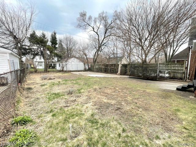 15330 Asbury Park, Detroit, MI 48227