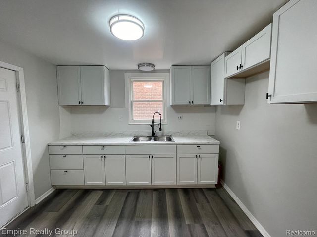 15330 Asbury Park, Detroit, MI 48227