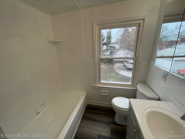 15330 Asbury Park, Detroit, MI 48227