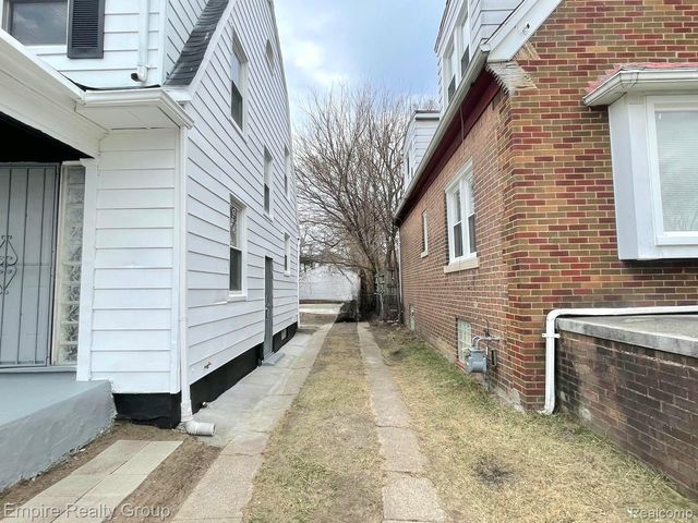 15330 Asbury Park, Detroit, MI 48227