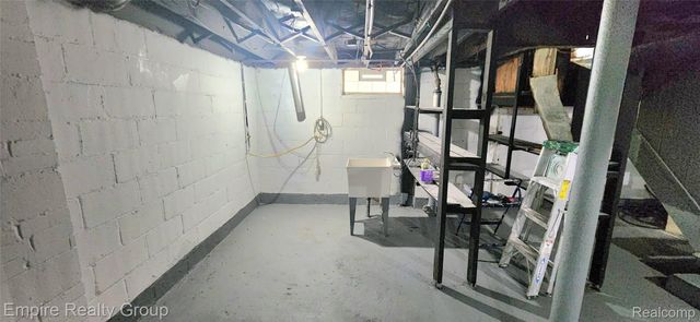 15330 Asbury Park, Detroit, MI 48227