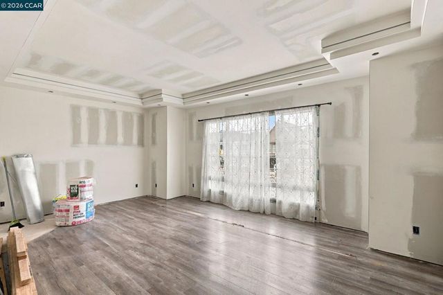 3223 San Jose Ave, Daly City, CA 94014
