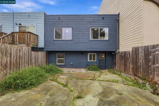 3223 San Jose Ave, Daly City, CA 94014