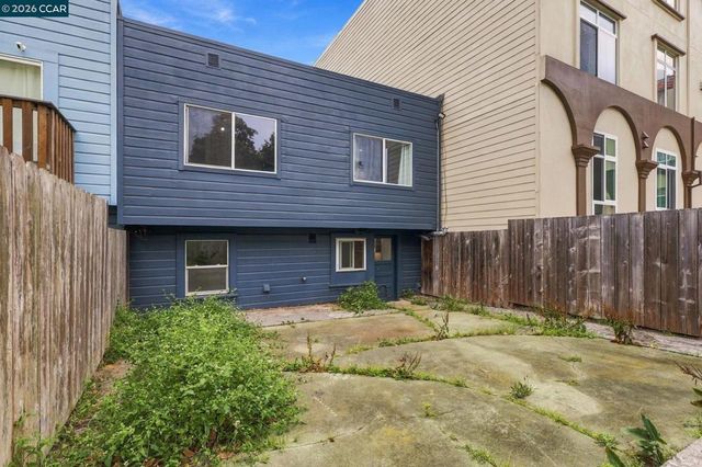 3223 San Jose Ave, Daly City, CA 94014