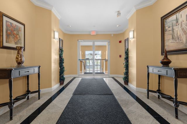 120 Wyllis Ave 310, Everett, MA 02149