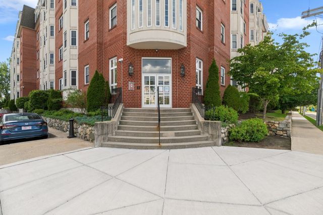 120 Wyllis Ave 310, Everett, MA 02149