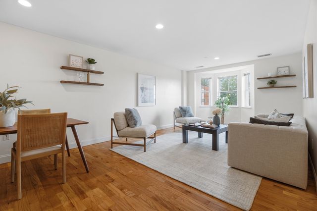 120 Wyllis Ave 310, Everett, MA 02149
