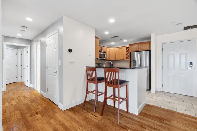 120 Wyllis Ave 310, Everett, MA 02149