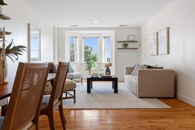 120 Wyllis Ave 310, Everett, MA 02149