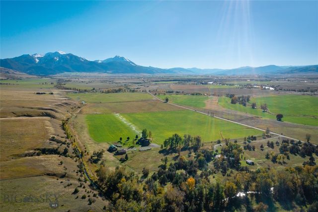 1986 E River Road, Livingston, MT 59047