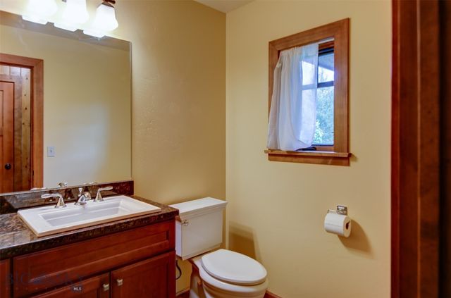 1986 E River Road, Livingston, MT 59047