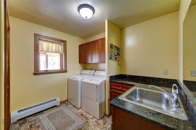 1986 E River Road, Livingston, MT 59047