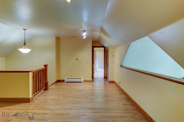 1986 E River Road, Livingston, MT 59047