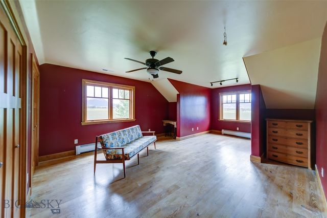 1986 E River Road, Livingston, MT 59047