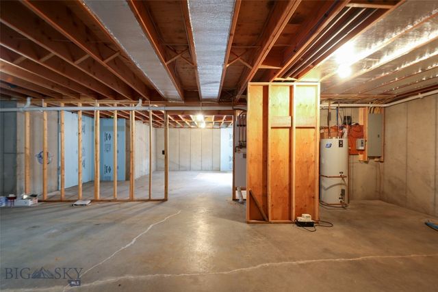 1986 E River Road, Livingston, MT 59047